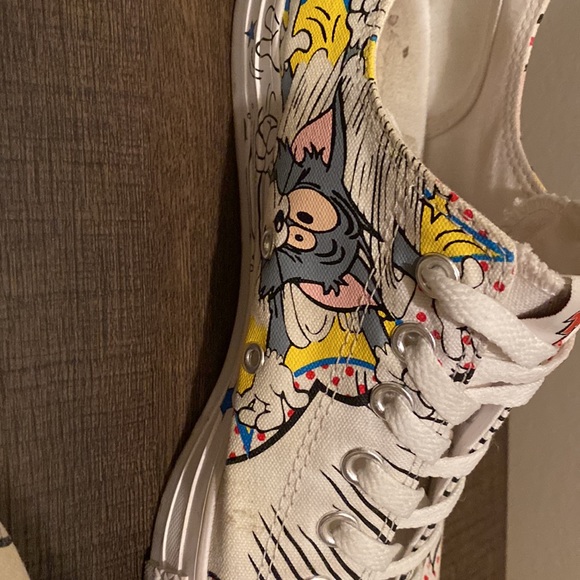 Tom & Jerry Converse - Picture 4 of 7